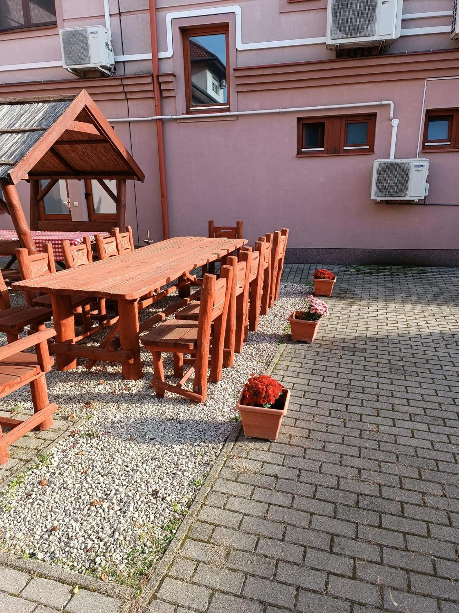 Malom Panzio Bed & Breakfast Kiskunfelegyhaza Exterior photo